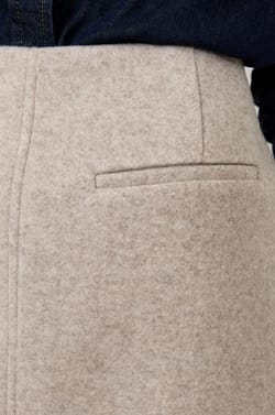 Short Skirt;${refinementColor}