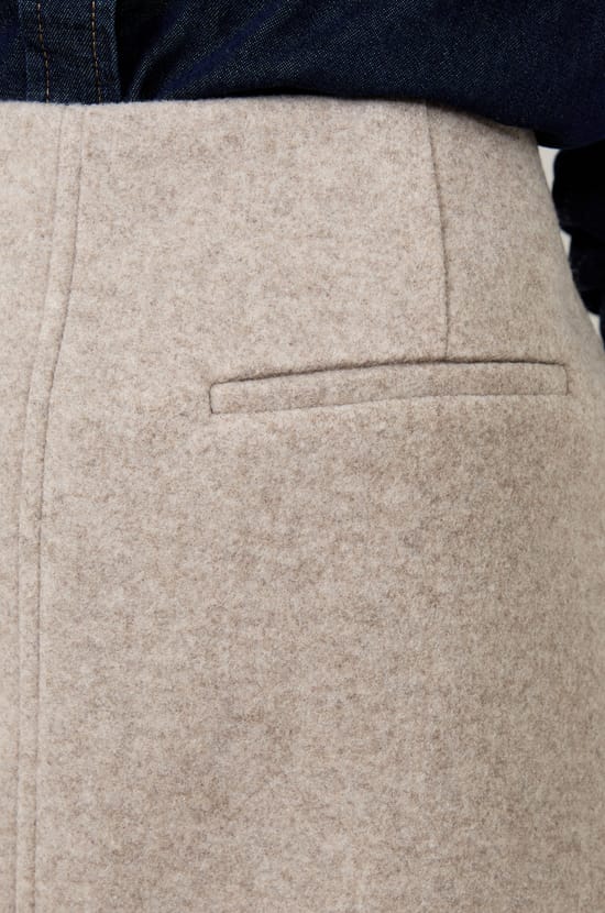 Short Skirt;${refinementColor}