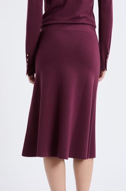 Jupe evasé en maille fine;${refinementColor}