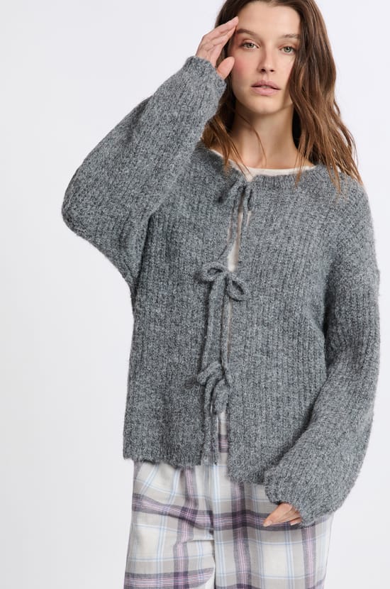Gilet avec noeud;${refinementColor}