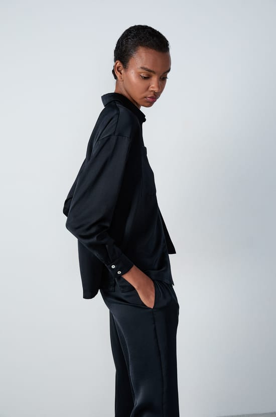 Long-Sleeved Satin Pyjama Shirt;${refinementColor}