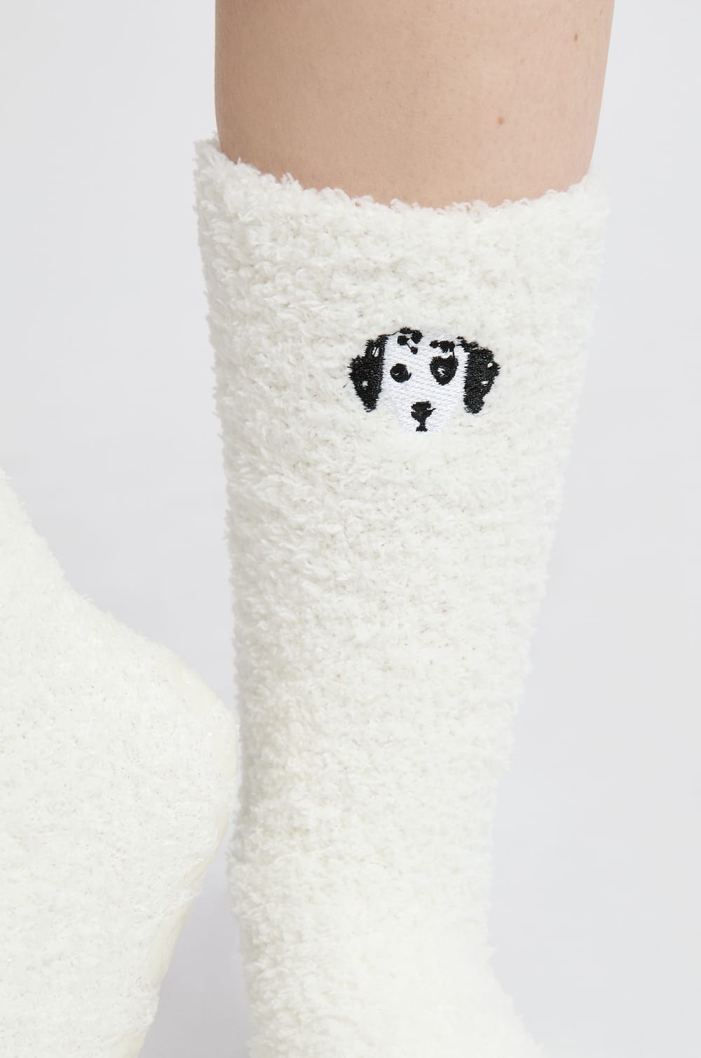 Socken aus Kunstfell;${refinementColor}