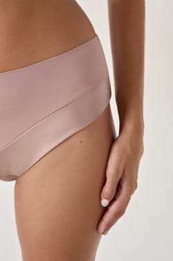 Microfiber Shorty;${refinementColor}
