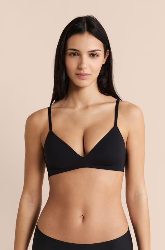 Wireless Lightly Lined Bra in Microfiber;${refinementColor}