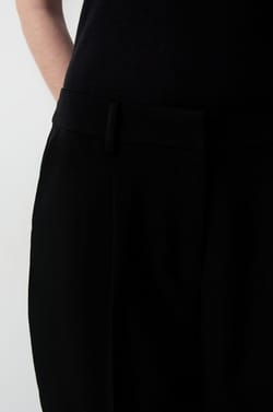 Straight Leg Trousers;${refinementColor}