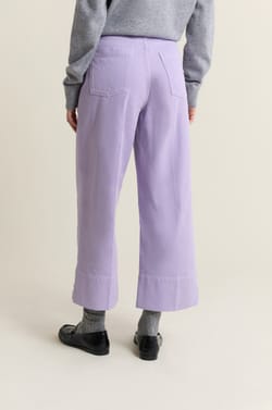 Jean cropped &agrave; poches avant;${refinementColor}