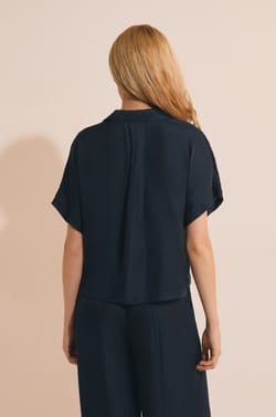 Chemise de pyjama manches courtes satin&eacute;e;${refinementColor}