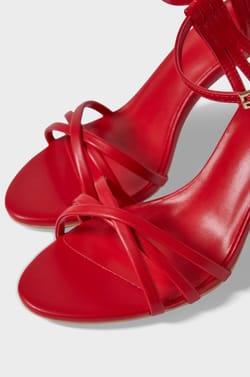 Talons aiguilles;${refinementColor}