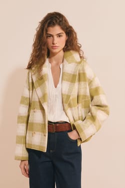 Manteau court &agrave; carreaux;${refinementColor}