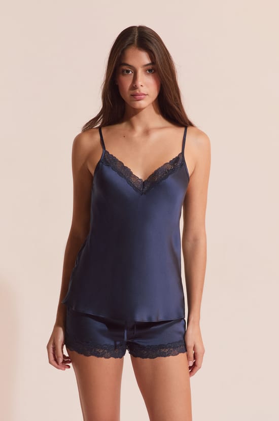 Top de seda con detalles de encaje;${refinementColor}