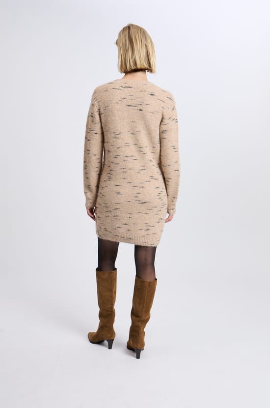 Robe pull en maille;${refinementColor}