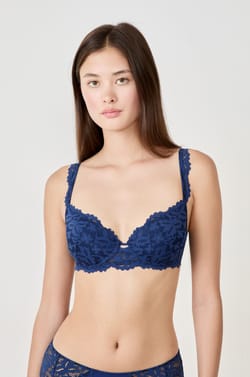 Bra N.4 - The Lightly Lined Bra;${refinementColor}