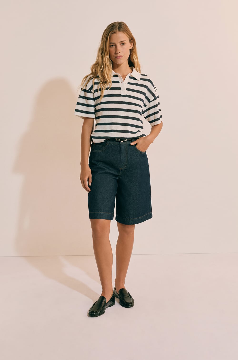 Bermuda effet jean en coton;${refinementColor}