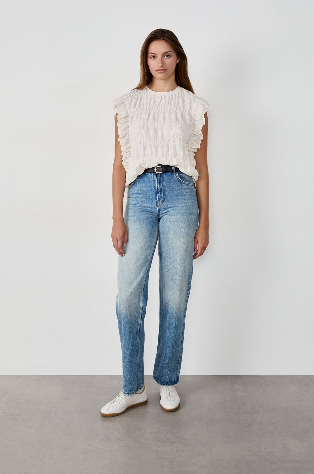 T-shirt sans manches;${refinementColor}