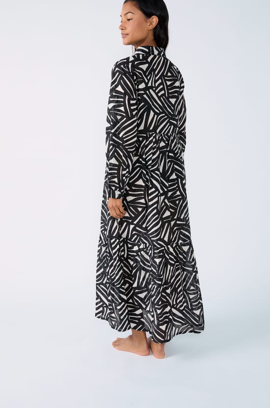 Printed long beach dress;${refinementColor}