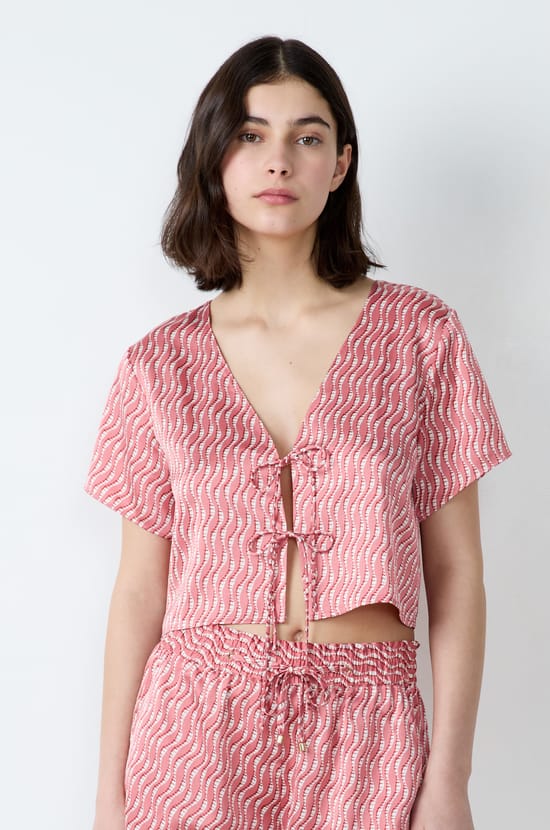 Top satin&eacute; imprim&eacute; &agrave; n&oelig;uds;${refinementColor}