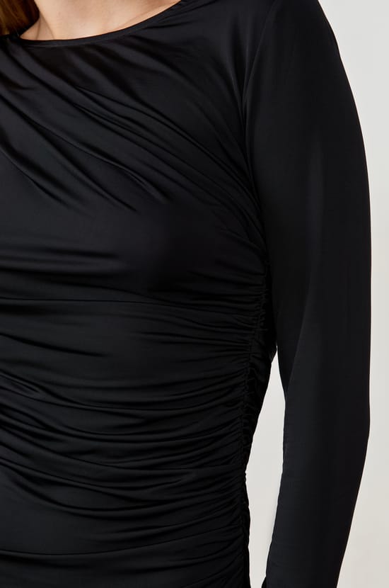 Short Fitted Dress;${refinementColor}