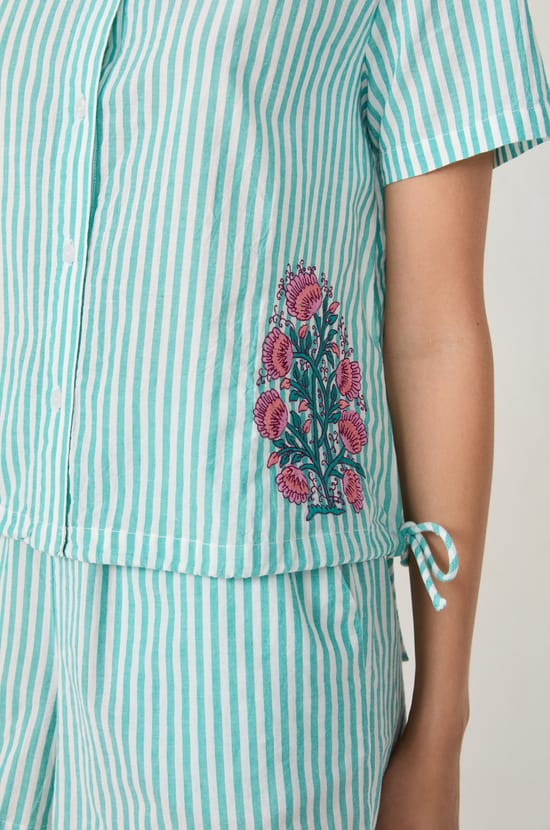 Chemise de pyjama ray&eacute;e en coton;${refinementColor}