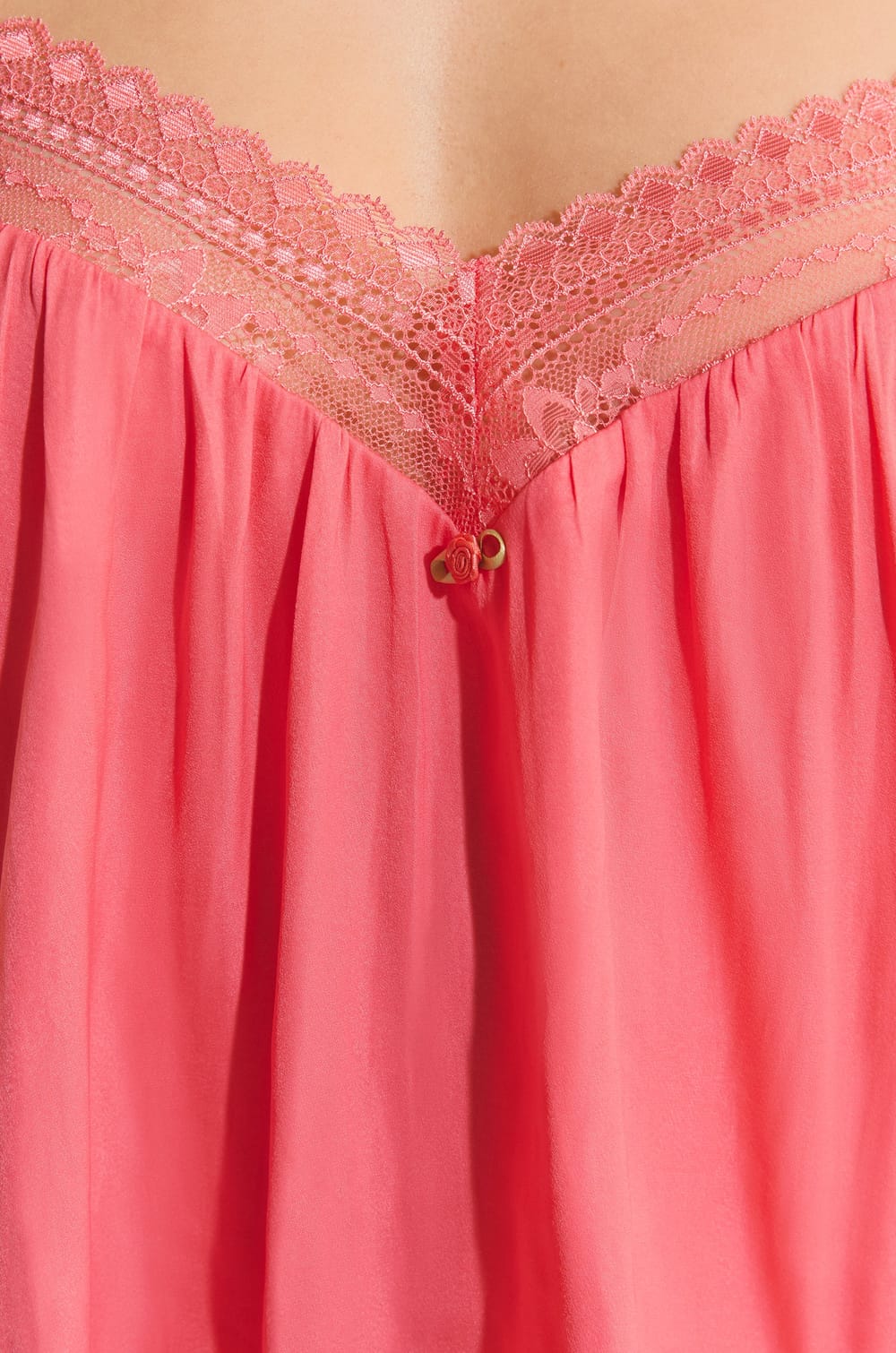 Caraco avec d&eacute;tails en dentelle;${refinementColor}