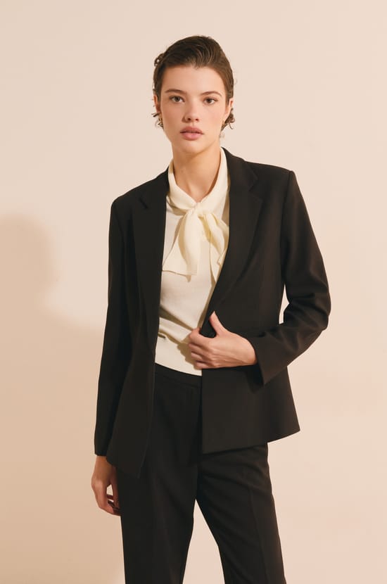 Blazer droit &agrave; col tailleur;${refinementColor}