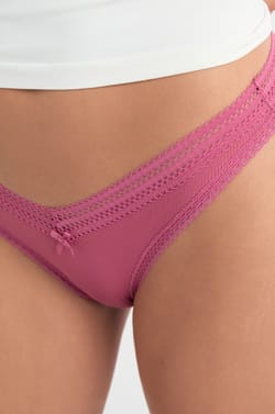 Tanga V-shape en microfibre et dentelle;${refinementColor}