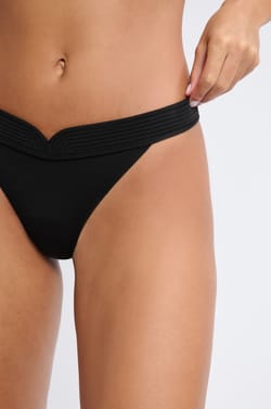 Lace Thong;${refinementColor}