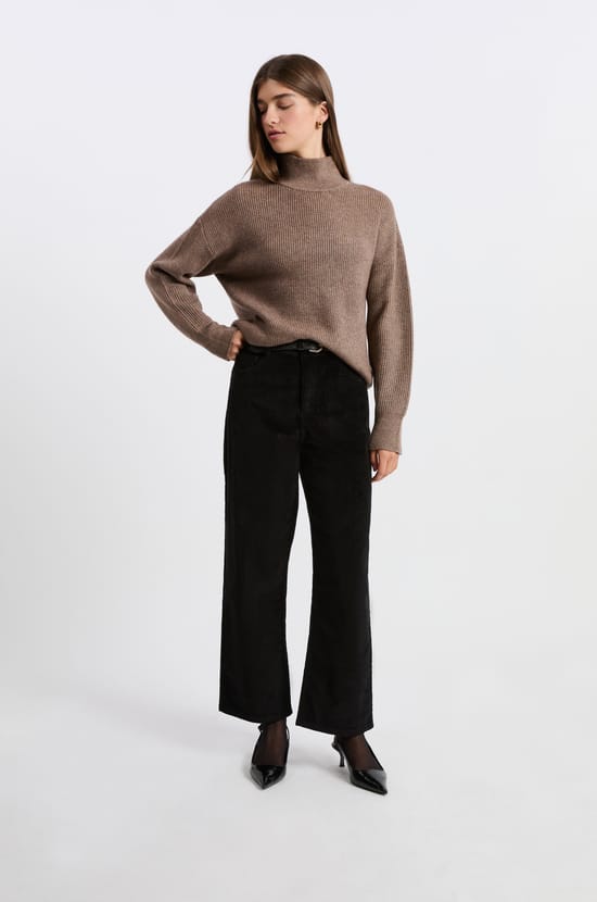 Straight cotton corduroy-effect trousers;${refinementColor}