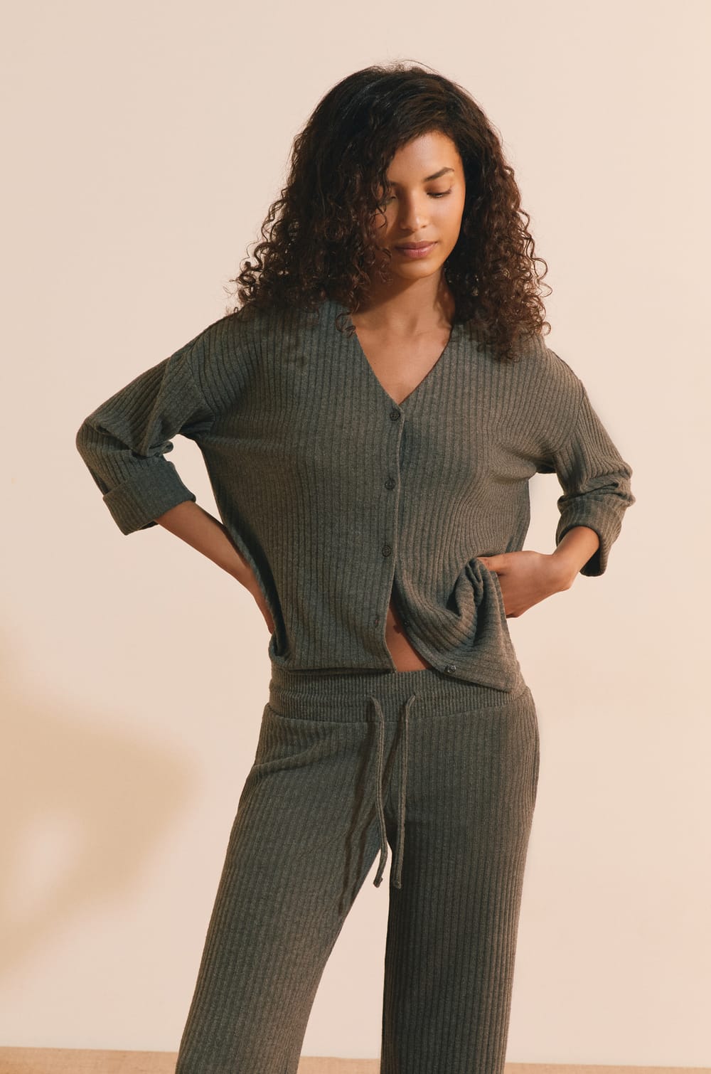 Gilet de pyjama c&ocirc;tel&eacute;;${refinementColor}