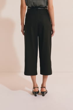 Caprihose mit Leinen;${refinementColor}