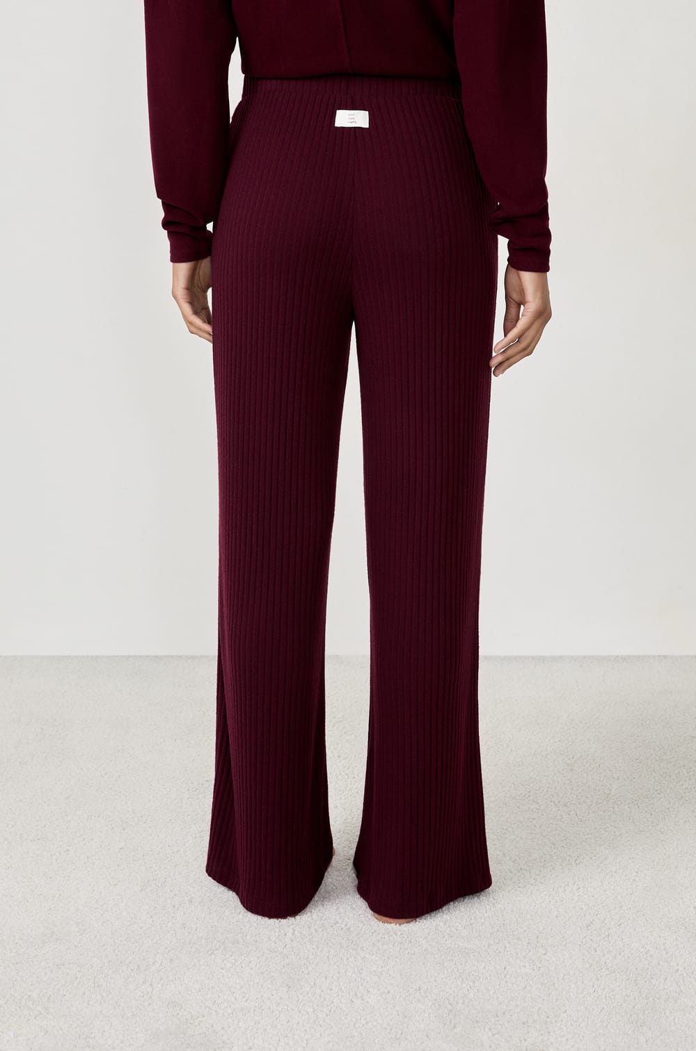 Pantalón de pijama ancho;${refinementColor}