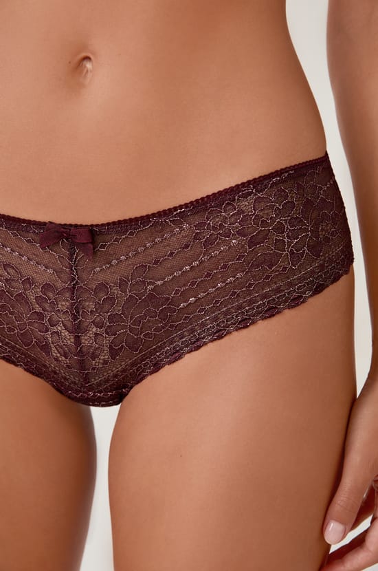 Shorty en dentelle;${refinementColor}
