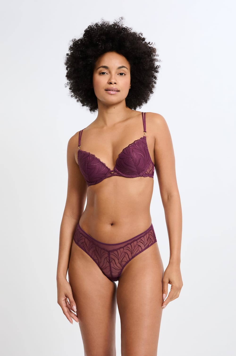 Beha N.2 - De push-up plunge met bloemenborduursels;${refinementColor}