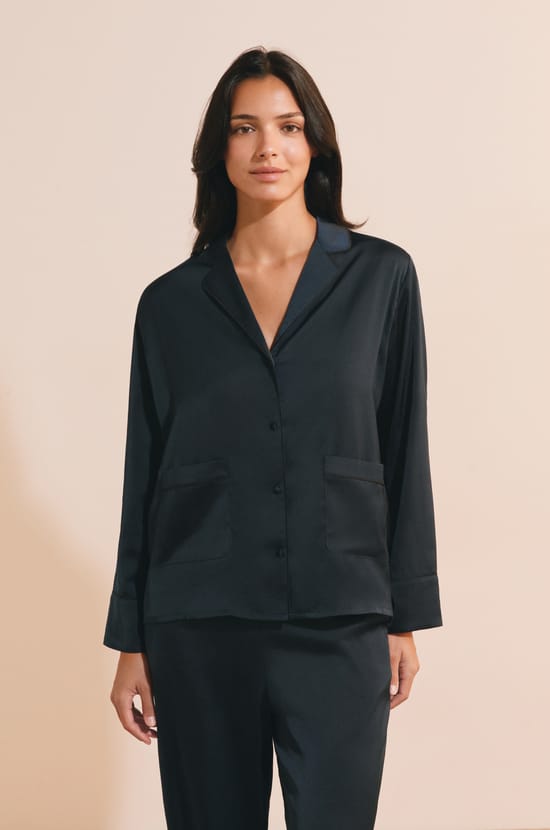 Chemise de pyjama satin&eacute;e;${refinementColor}