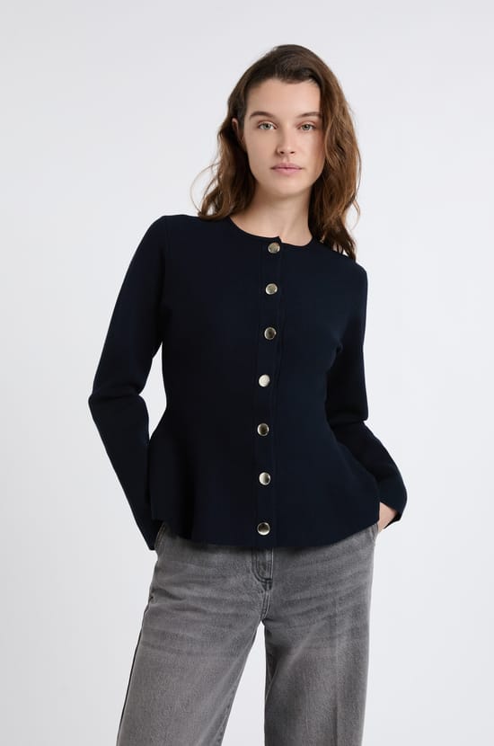 Top de manga larga con botones dorados;${refinementColor}