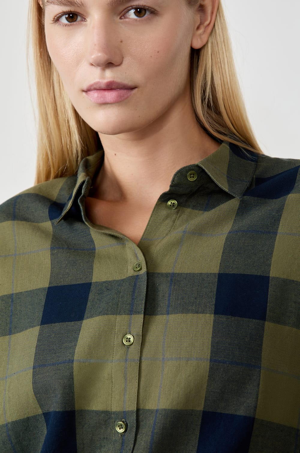 Chemise à carreaux;${refinementColor}