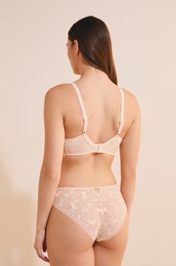 Soutien-gorge minimizer;${refinementColor}