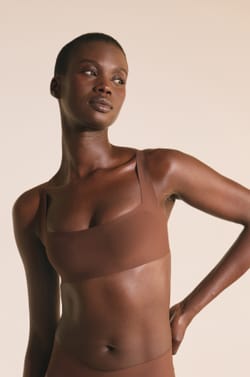 Bralette aus Mikrofaser mit abnehmbaren Pads;${refinementColor}