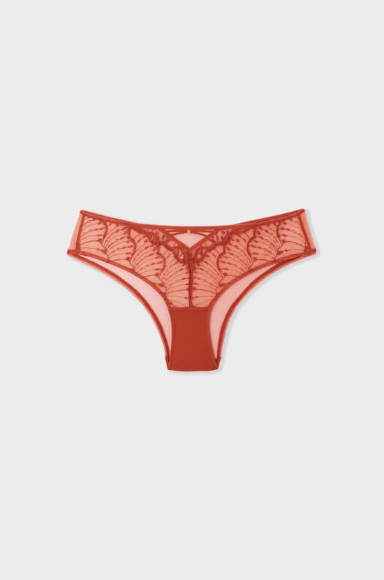 Hipster in Floral Embroidery;${refinementColor}