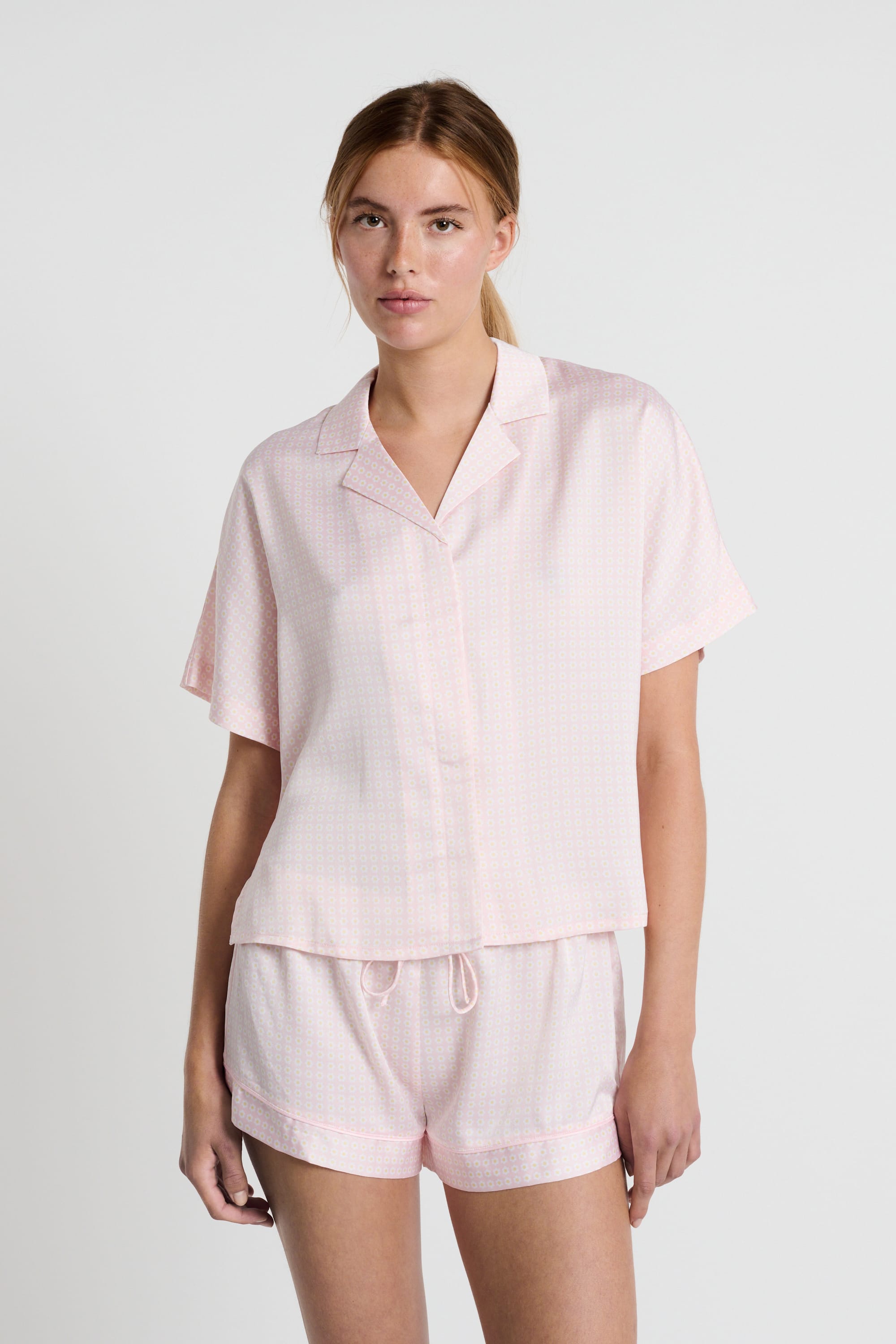 chemise de pyjama manches courtes  à imprimé fleur