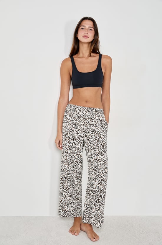 Pantalon de pyjama imprimé léopard;${refinementColor}