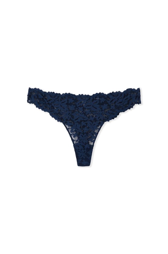 Tanga en dentelle;${refinementColor}