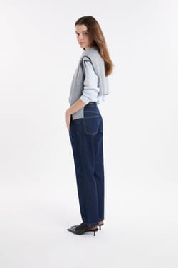 Jean coupe droite;${refinementColor}