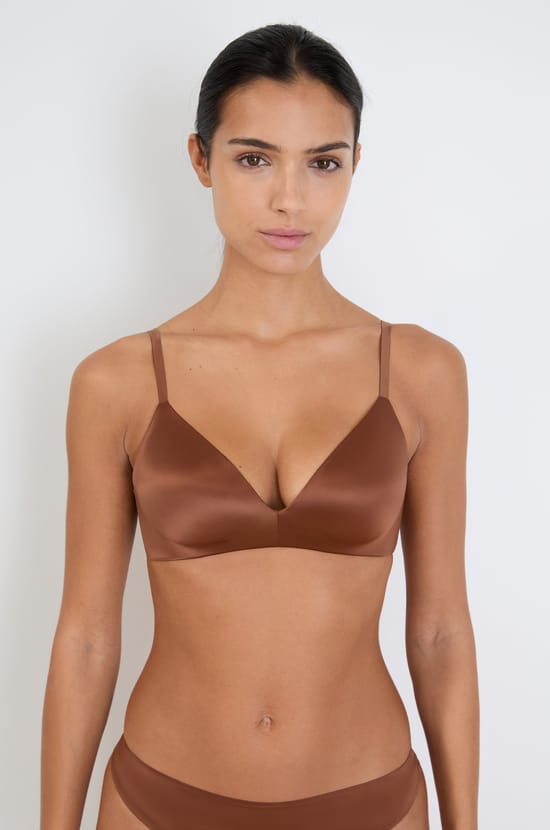 Wireless Triangle Bra;${refinementColor}
