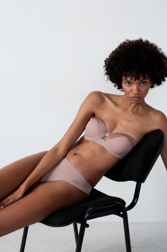 Sujetador bandeau de copa fina;${refinementColor}