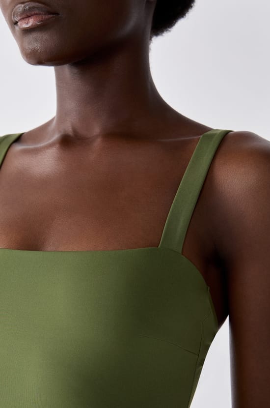 Maillot de bain 1 pièce gainant encolure carrée;${refinementColor}