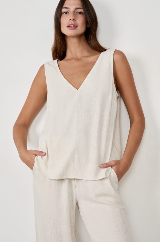 V-neck Top;${refinementColor}