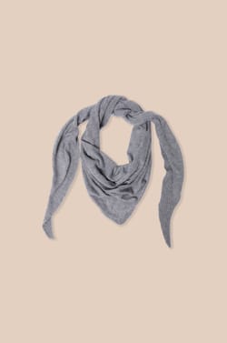 Foulard en maille;${refinementColor}