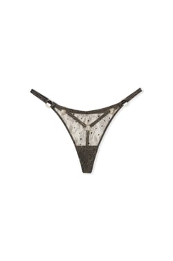 String en dentelle avec bijoux;${refinementColor}