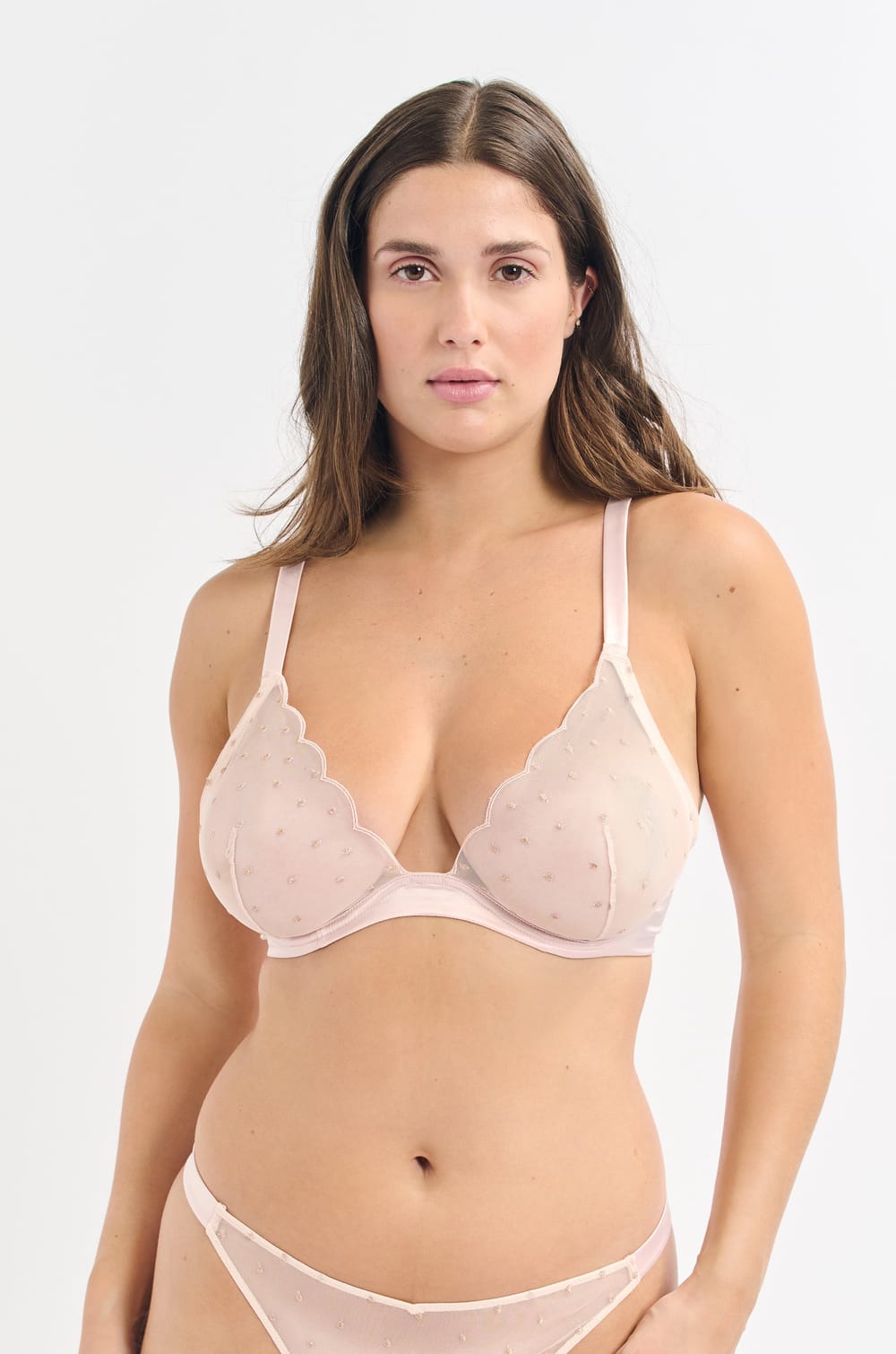 Soutien-gorge classique avec broderie;${refinementColor}