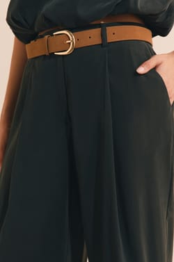 Pantalon large;${refinementColor}